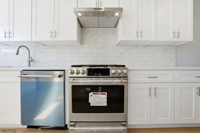 60 Dewitt street b, Garfield City, NJ 07026