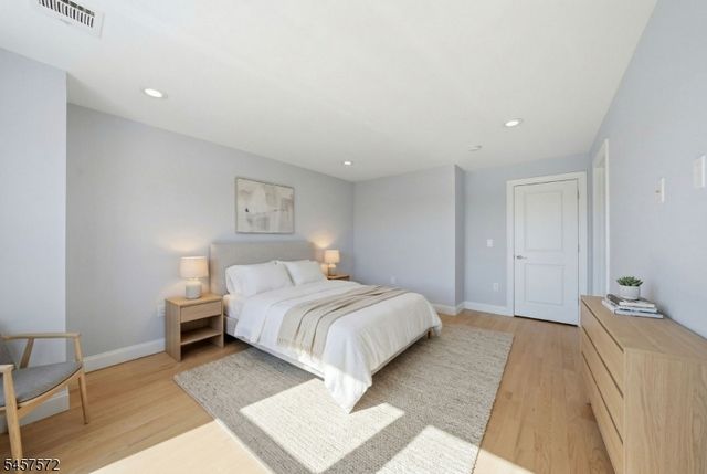 60 Dewitt street b, Garfield City, NJ 07026