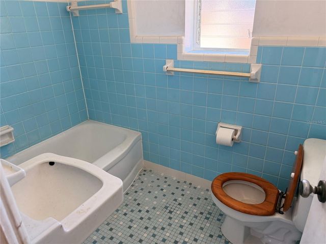 801 LEWIS DRIVE, Daytona Beach, FL 32117