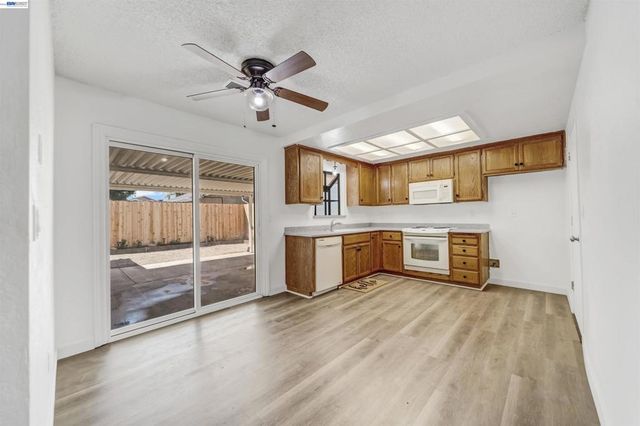 913 Inez Dr, Modesto, CA 95351