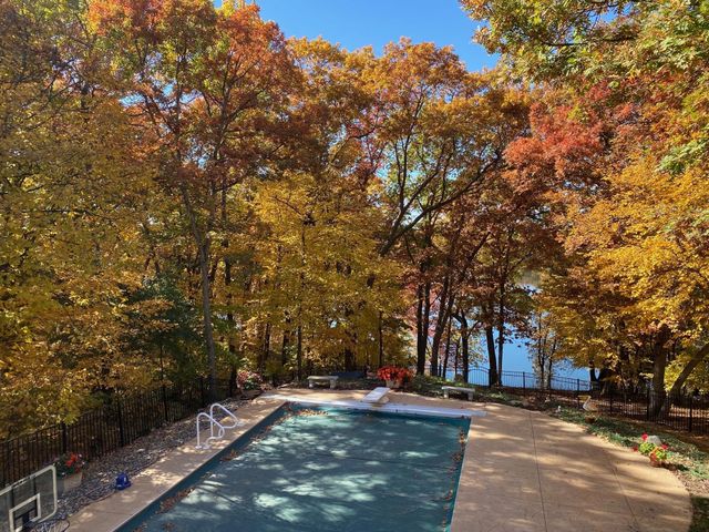 8551 Summit Oaks Bay, Savage, MN 55378