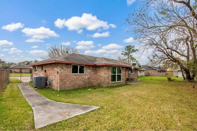 7215 Valmont Drive, Houston, TX 77016