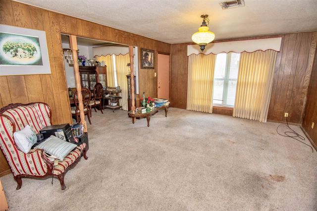 7215 Valmont Drive, Houston, TX 77016