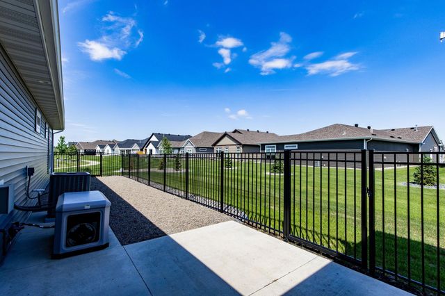 5179 Mira Way W, West Fargo, ND 58078