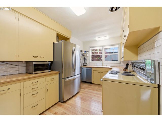 9310 N WALL Ave, Portland, OR 97203