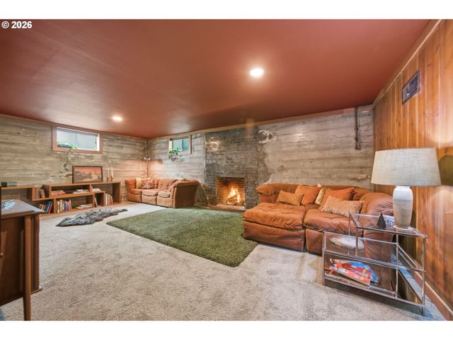 9310 N WALL Ave, Portland, OR 97203