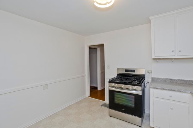 55 Arden St, Springfield, MA 01118
