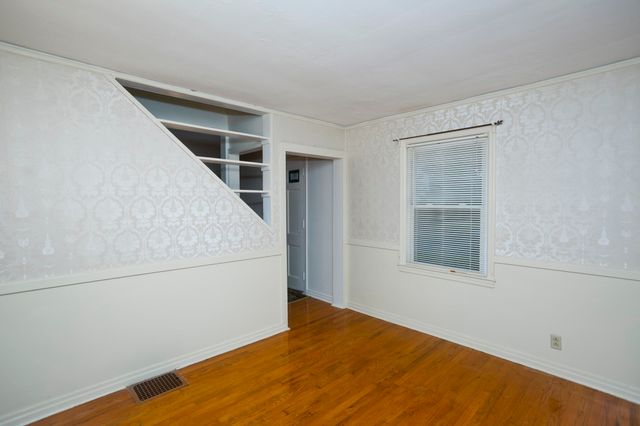 55 Arden St, Springfield, MA 01118