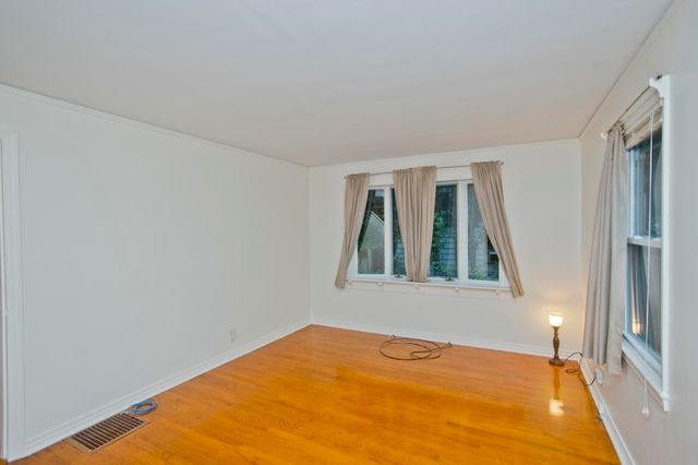 55 Arden St, Springfield, MA 01118