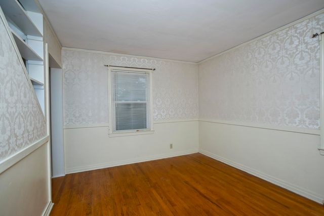 55 Arden St, Springfield, MA 01118