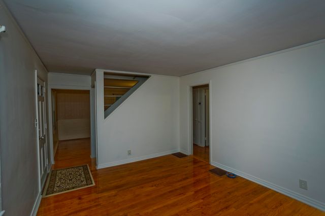 55 Arden St, Springfield, MA 01118