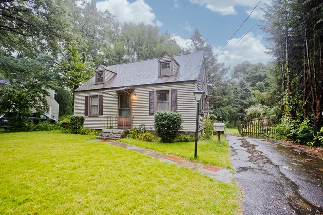 55 Arden St, Springfield, MA 01118