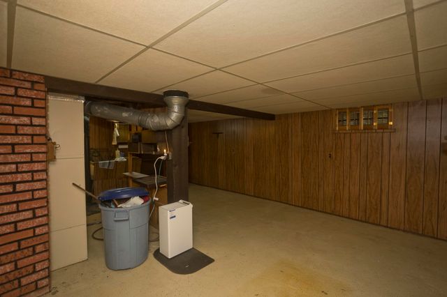 55 Arden St, Springfield, MA 01118