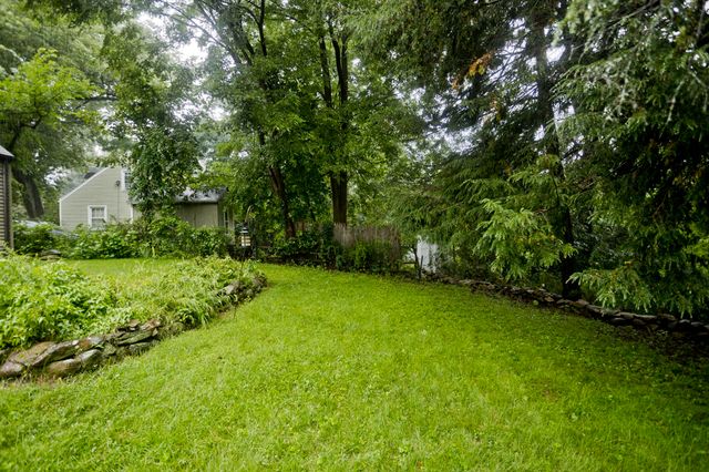 55 Arden St, Springfield, MA 01118