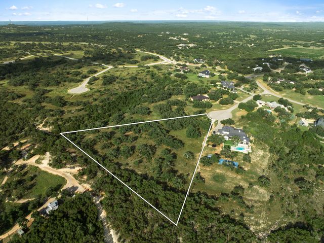 202 Saint Helena CT, Driftwood, TX 78619