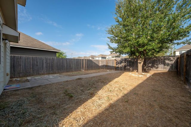 4616 Esper LN 338, Austin, TX 78725