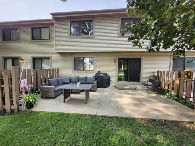 5720 Cambridge CIRCLE #2, Mount Pleasant, WI 53406