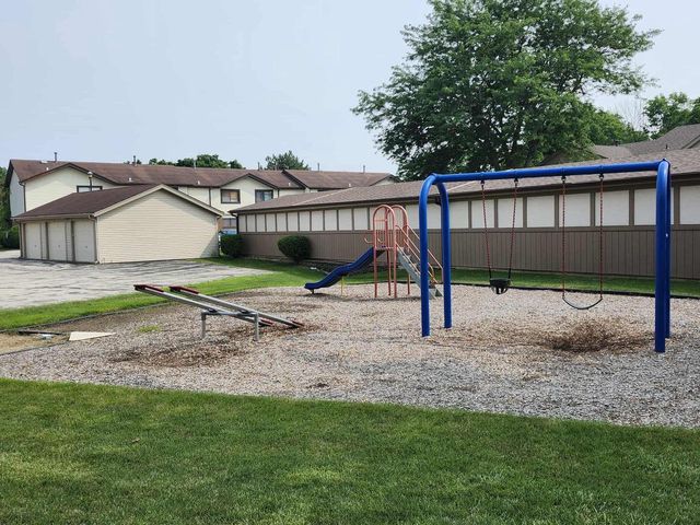 5720 Cambridge CIRCLE #2, Mount Pleasant, WI 53406