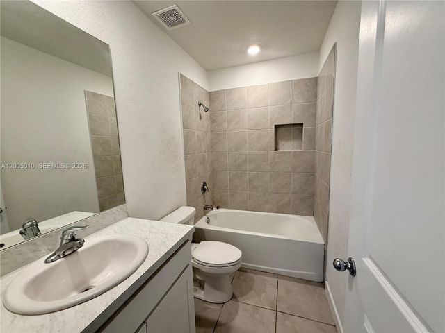 529 NE 1st Dr, Florida City, FL 33034