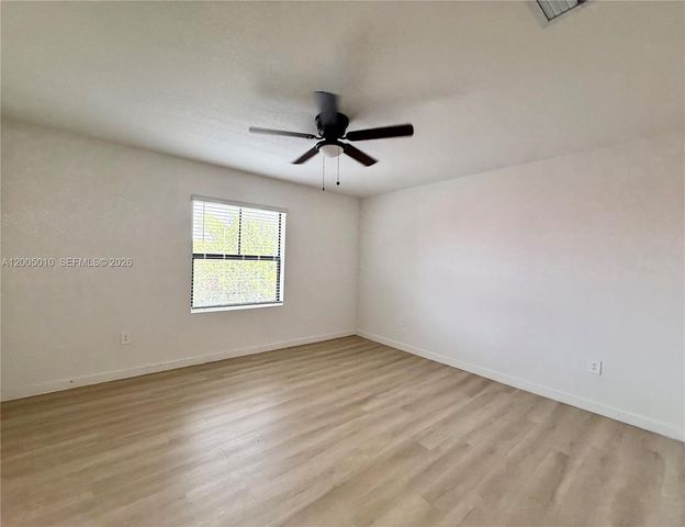 529 NE 1st Dr, Florida City, FL 33034