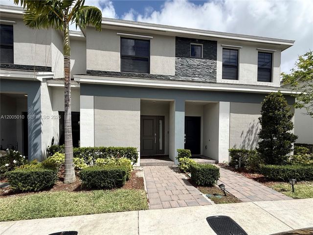 529 NE 1st Dr, Florida City, FL 33034