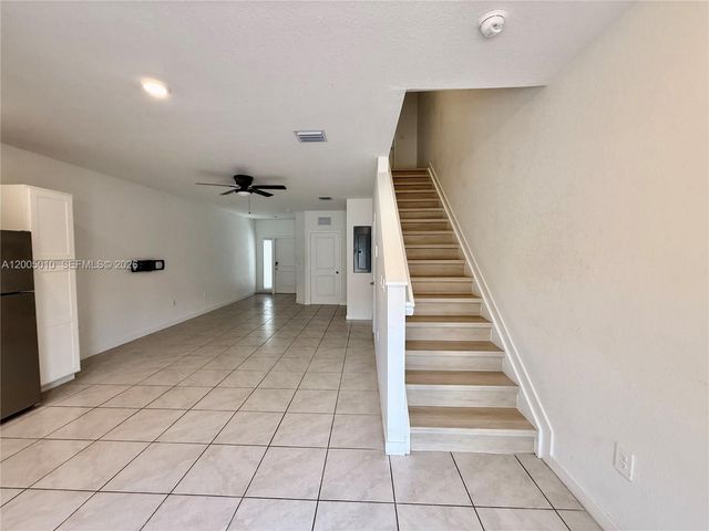 529 NE 1st Dr, Florida City, FL 33034