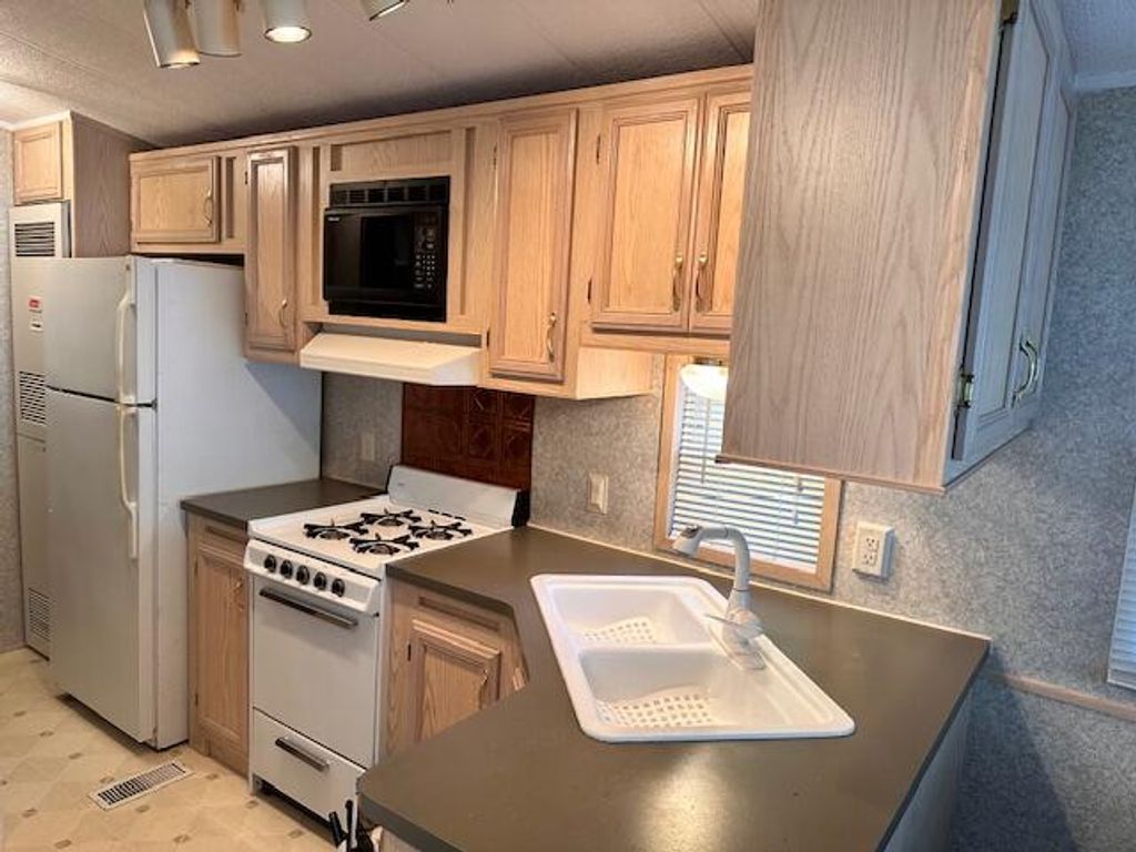 430 Post Road 83, Wells, ME 04090 — photo 5