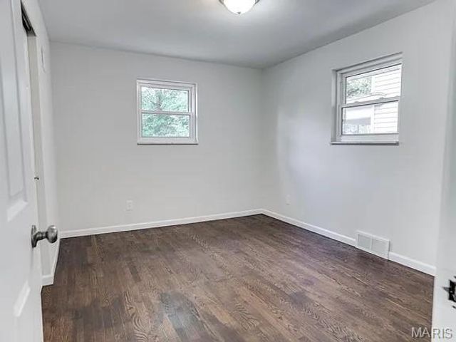 3237 Portis Avenue, St Louis, MO 63116