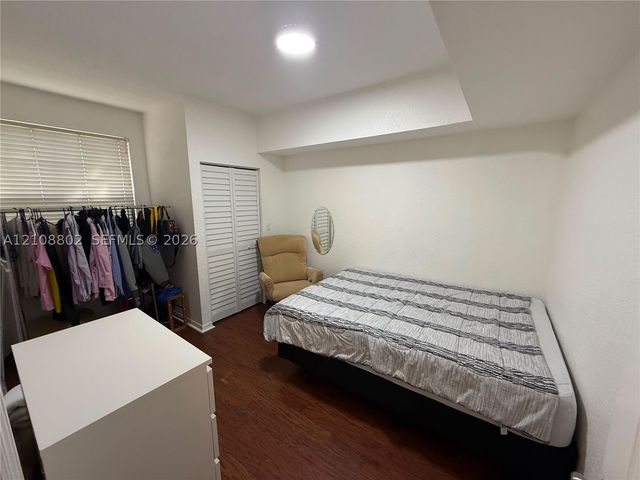 765 SW 148th Ave 1215, Sunrise, FL 33325