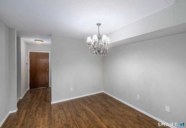 25 Stanley Street B6, West Hartford, CT 06107