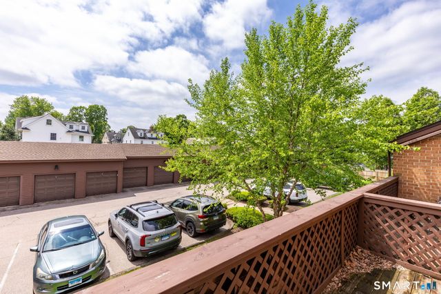 25 Stanley Street B6, West Hartford, CT 06107