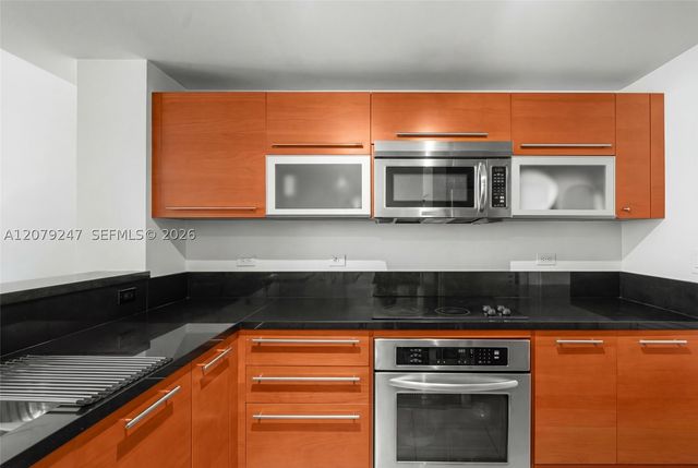 253 NE 2nd St 1007, Miami, FL 33132