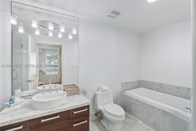 253 NE 2nd St 1007, Miami, FL 33132