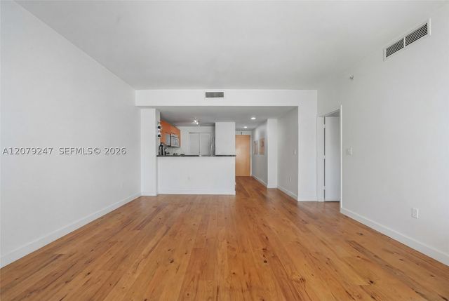 253 NE 2nd St 1007, Miami, FL 33132