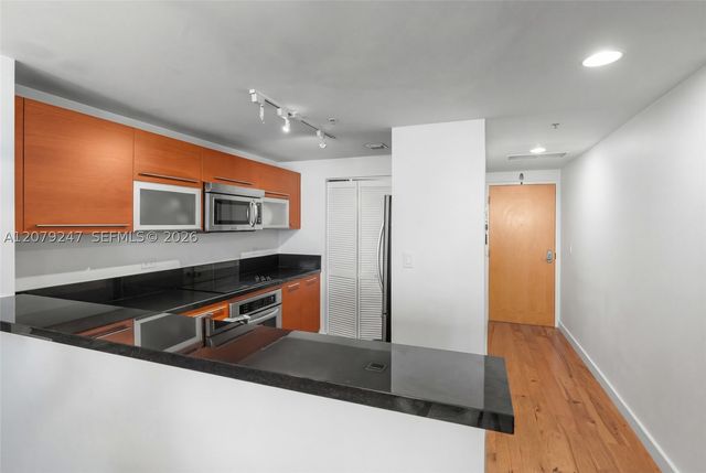 253 NE 2nd St 1007, Miami, FL 33132