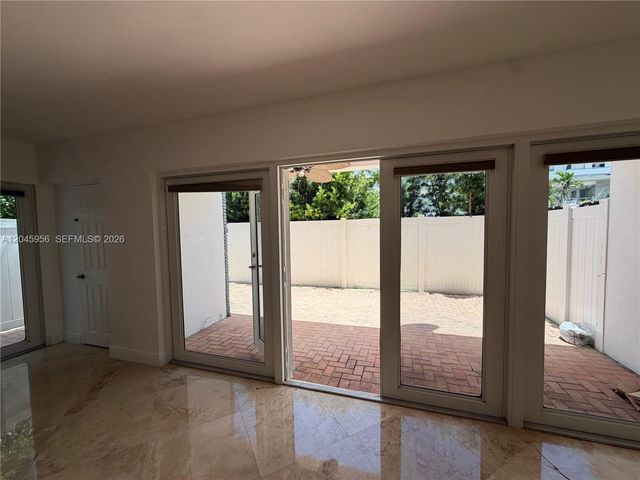 7312 Gary Ave, Miami Beach, FL 33141