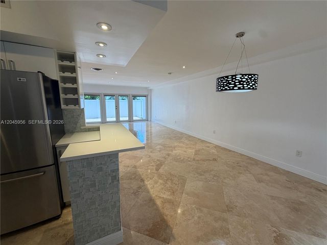 7312 Gary Ave, Miami Beach, FL 33141