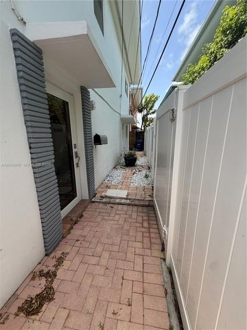 7312 Gary Ave, Miami Beach, FL 33141