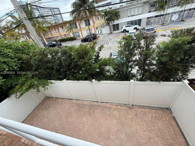 7312 Gary Ave, Miami Beach, FL 33141