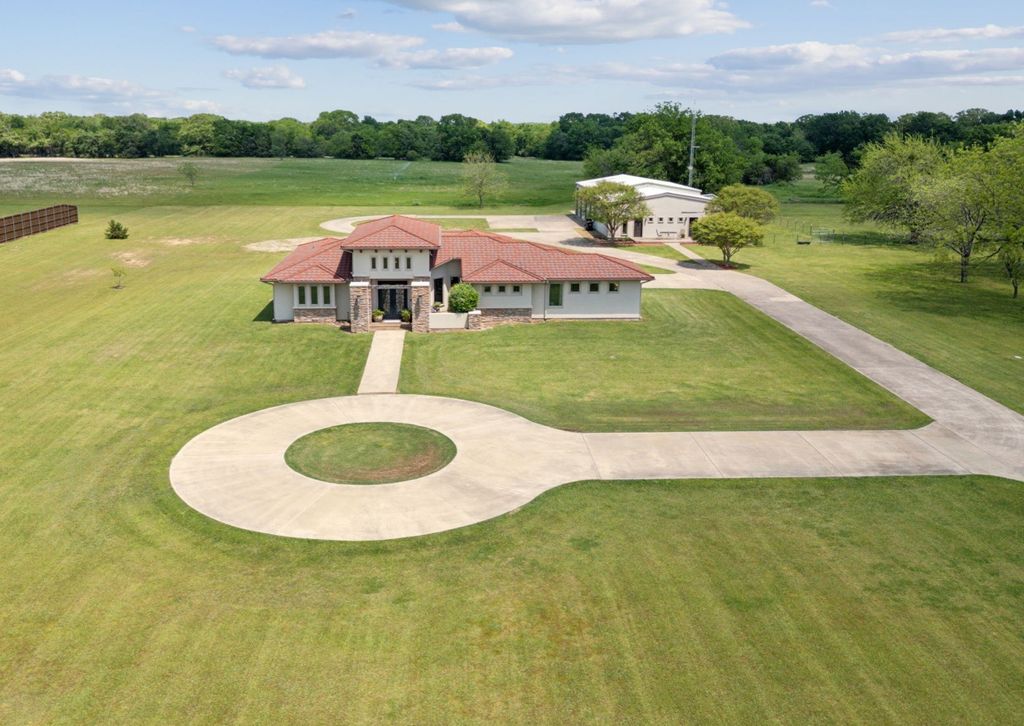 10761 County Road 2326, Terrell, TX 75160