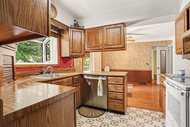 6426 Westshire Street, Portage, MI 49024