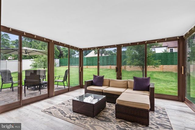 243 TAREYTON DR, Langhorne, PA 19047