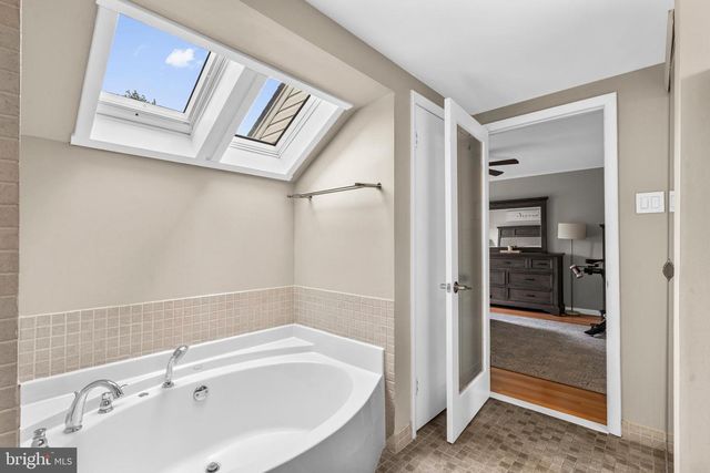 243 TAREYTON DR, Langhorne, PA 19047