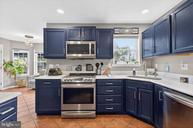 624 BARTLETT DR, Dallastown, PA 17313