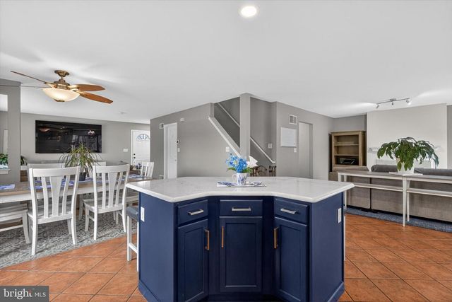 624 BARTLETT DR, Dallastown, PA 17313