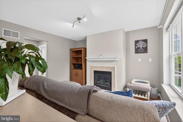 624 BARTLETT DR, Dallastown, PA 17313