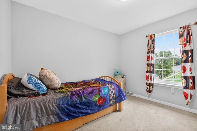 624 BARTLETT DR, Dallastown, PA 17313