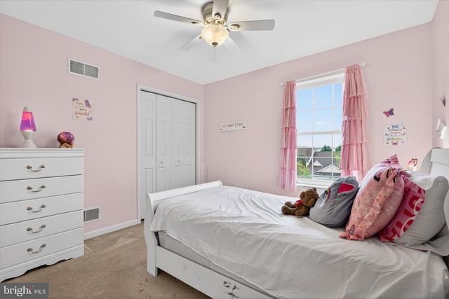 624 BARTLETT DR, Dallastown, PA 17313