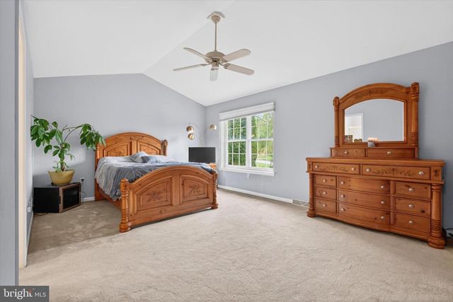 624 BARTLETT DR, Dallastown, PA 17313