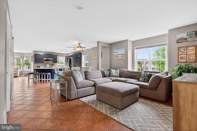 624 BARTLETT DR, Dallastown, PA 17313